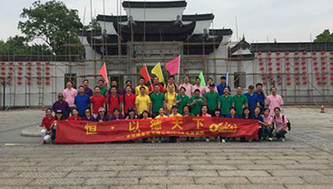 2015年龙8国际拓展圆满结束