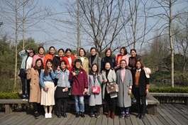 “发现美·更自信” ——集团及杭州采购城三八节活动